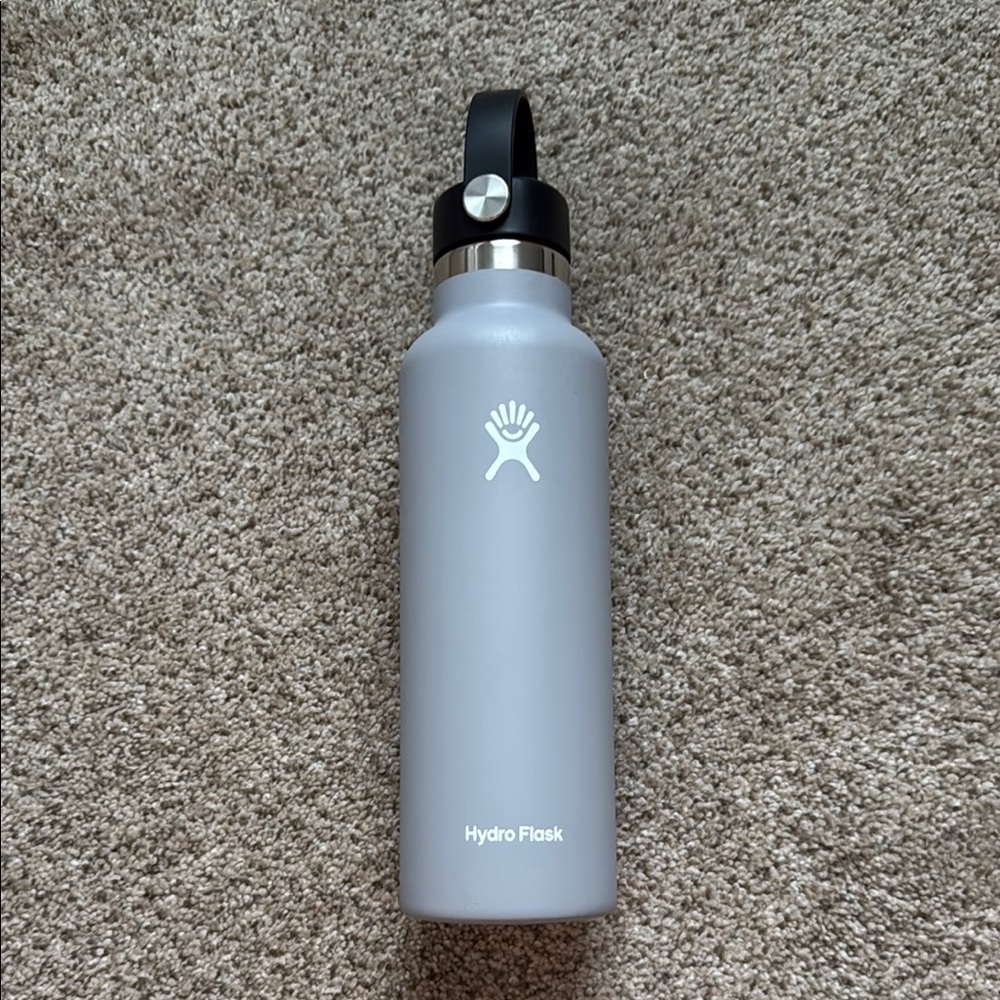 Hydro Flask Gray Water Bottle 21 oz